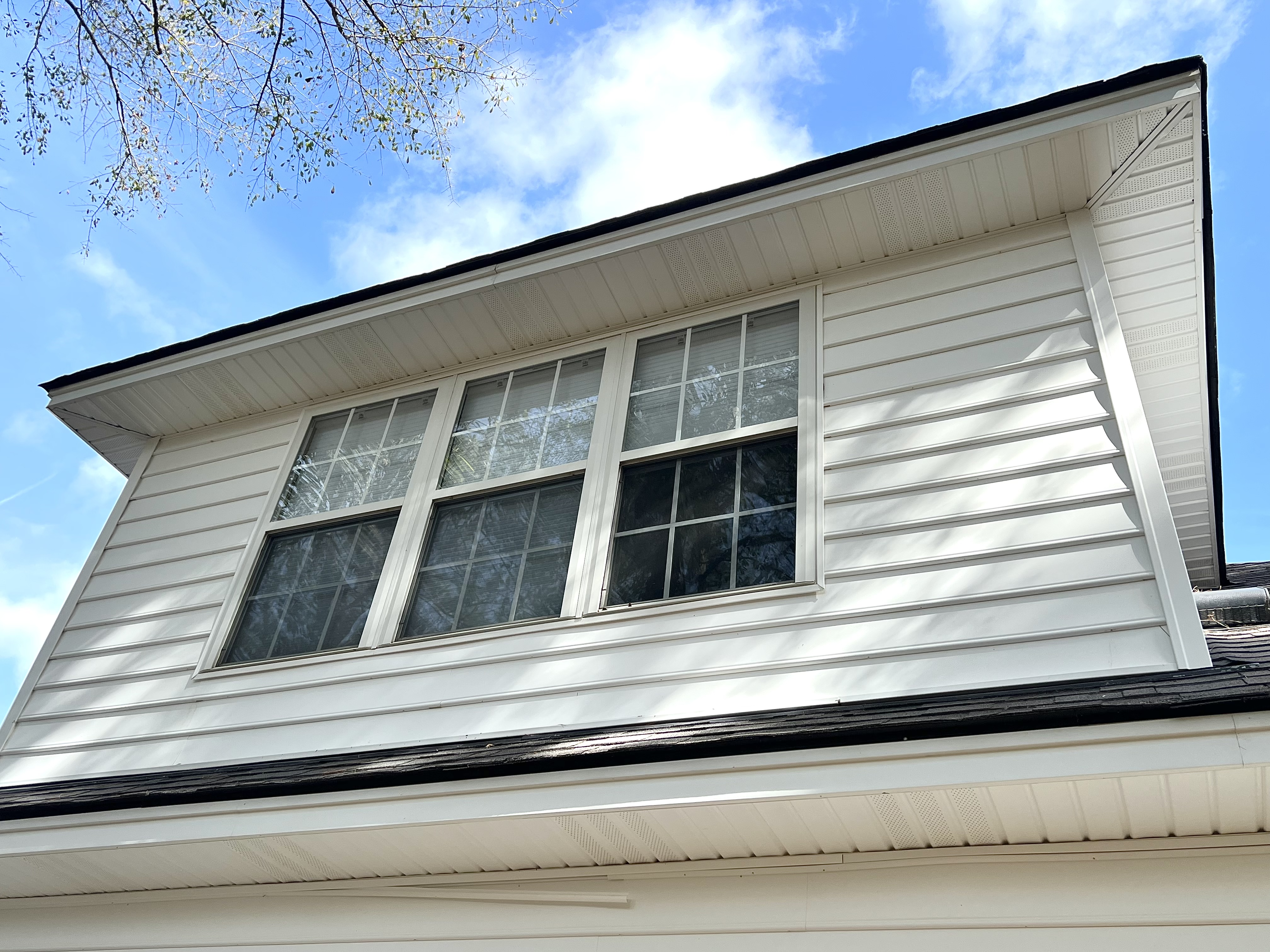 Top Tier House Washing Performed in Richmond Hill, GA Thumbnail